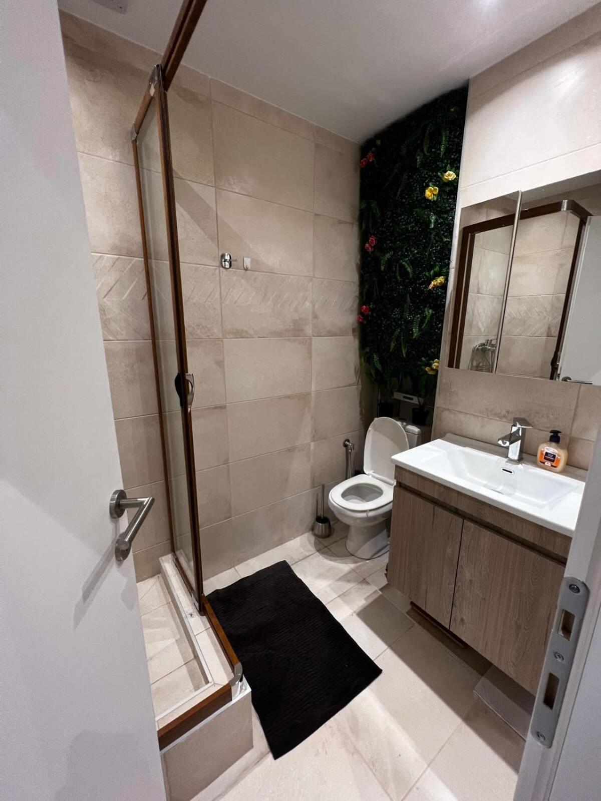 Cozy Modern Studio In Thessaloniki Apartamento Exterior foto
