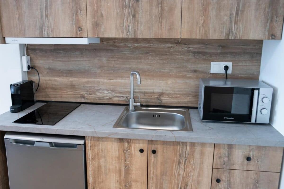 Cozy Modern Studio In Thessaloniki Apartamento Exterior foto